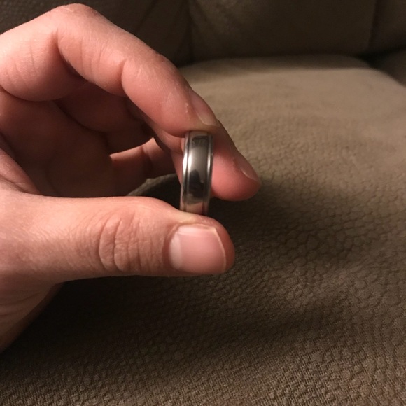 Tungsten ring size 7. - Picture 4 of 5